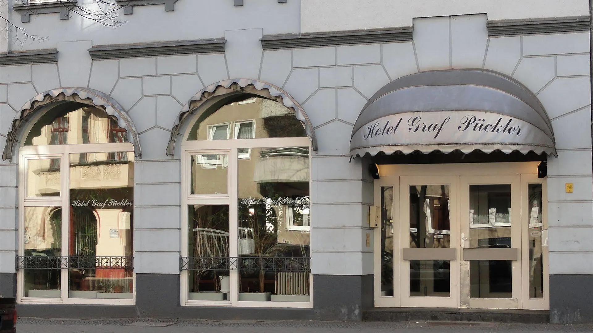 **  Hotel Graf Pückler Berlín Alemania