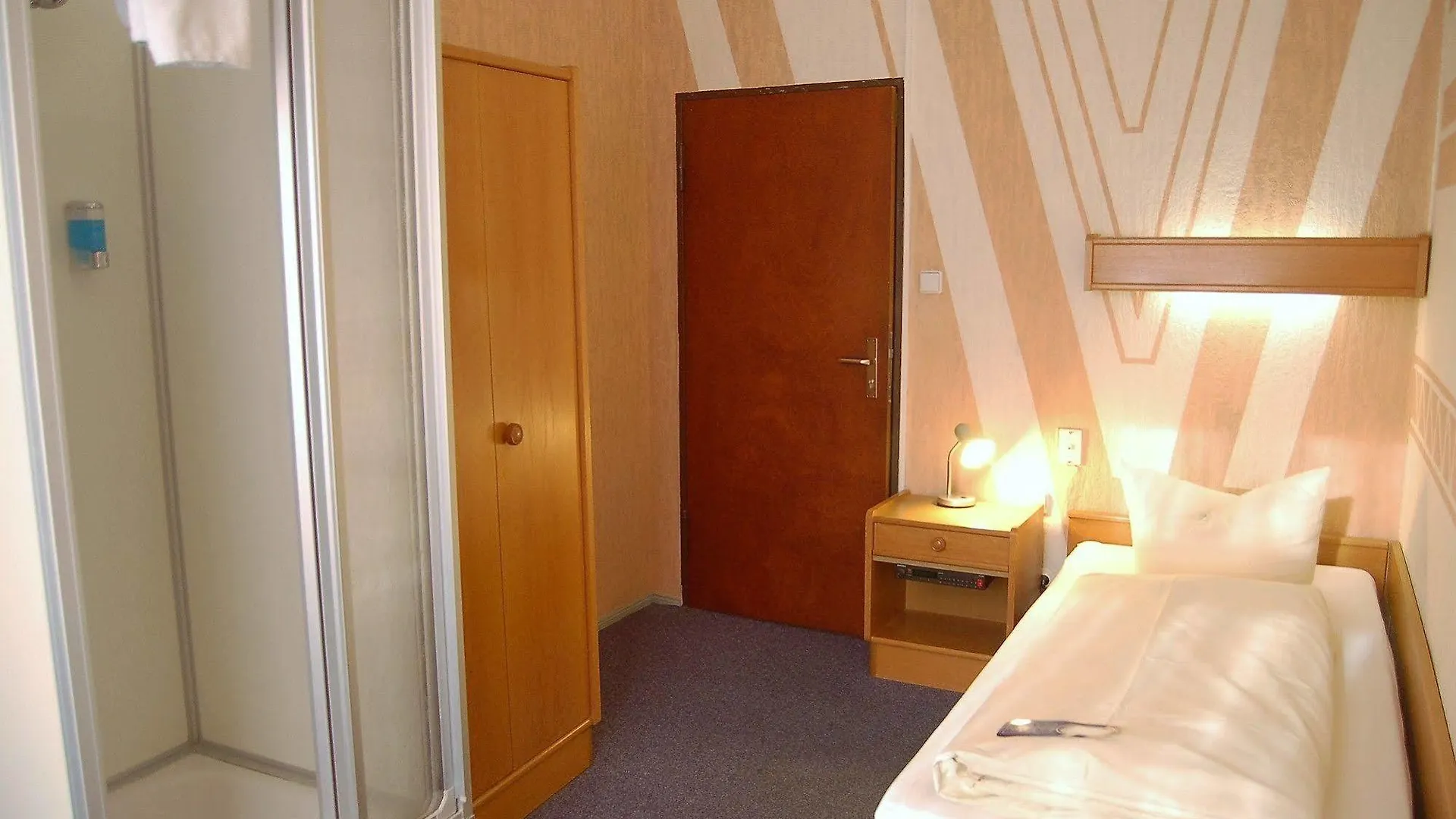 Hotel Graf Pückler Berlín 2*,  Alemania