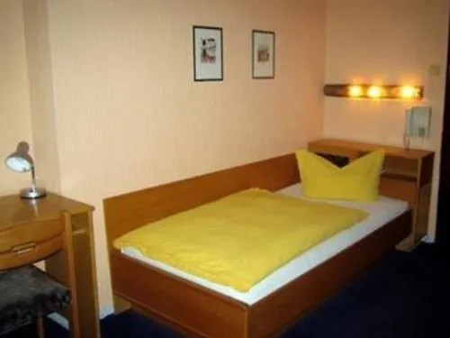 Hotel Graf Pueckler Berlin 2*,